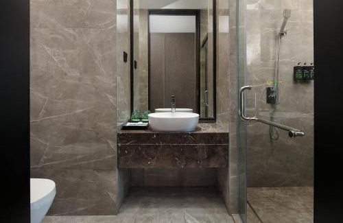 Huizhou Hotel | 希亚途花园酒店