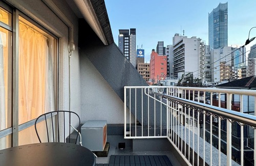 Shinjuku Apartment | 暮。新宿 Shinjuku Stay SaWa 402 - Top Floor Terrace Bedrooms Part.II