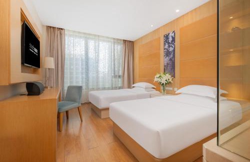 Downtown Hangzhou Hotel | 杭州西湖6698水晶设计酒店