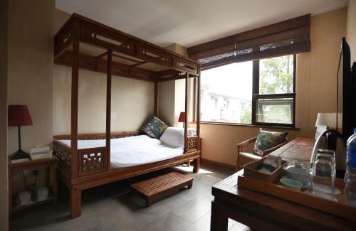 Shiyan Hotel | 武当山太和紫隐酒店