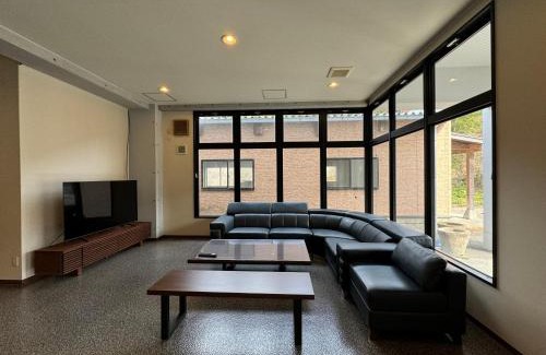 Kamiamakusa House | 波のたわむれ