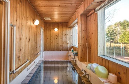 Hachimantai House | 温泉ゲストハウス やすもり 本館
