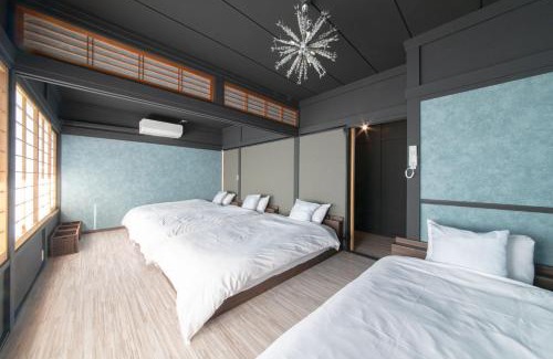 Katsuura Apartment | 瑠璃色の地球