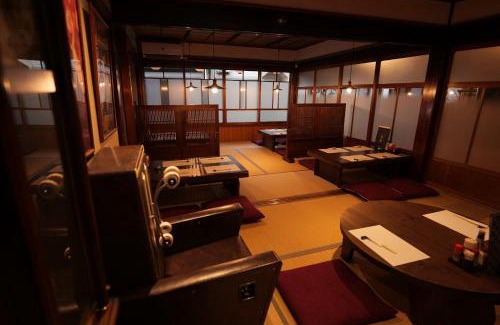 Shimohara House | 飛騨金山 古民家宿 恩家 -おんや-