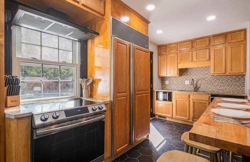 Jeffersonville - Clarksville House | ꕥLuxꕥHeated* Pool/Hot Tub/Gamerooms/Firepit/Outdoor Shower/Bunks