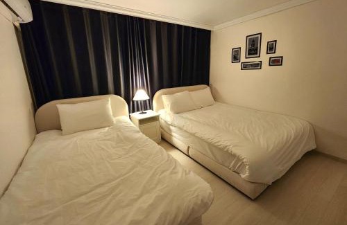 Sangam-dong Apartment | 공항에서 환승없이 도착하는 합법숙소 역에서 3분거리 홍대1정거장 방3화장실2