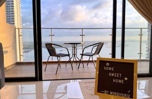 Central District Apartment | 0%TAX CozyBeachfront Seaview 2CP Netflix3BR 6-10px