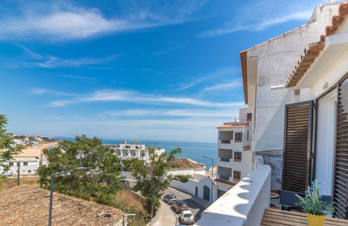 Albufeira Apartment | #008 T2 Tenis by Home Holidays