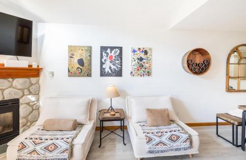 Upper Village House | #03 Arrowhead Point