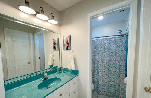 Silver Cay House | 051 Topsail by ACP
