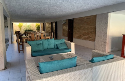 Barra Mar House | 06 suites with AC 40 m from the beach with swimming pool and games room