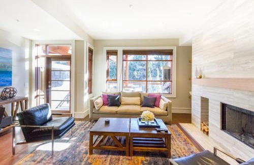 Whistler House | 07 Fitzsimmons Walk