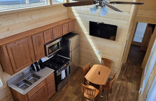 Valle Cottage | 076 Tiny Home near Grand Canyon South Rim Sleeps 8
