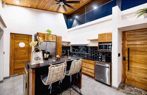 Tamarindo House | 08 min from Tamarindo Beach/private pool