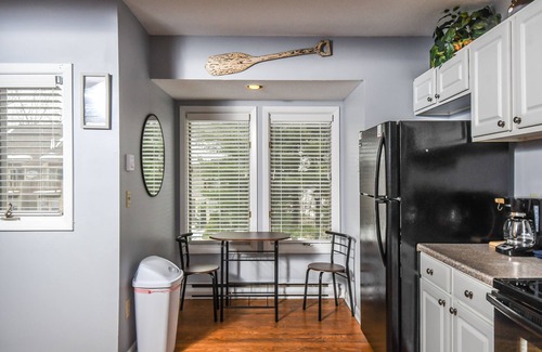 McHenry House | 08 Winding Way | Ski In/Out, Lake Views!