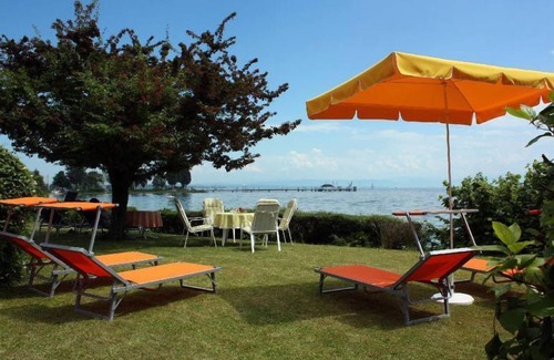 Immenstaad am Bodensee Apartment | 1 1/2 room apartment with side lake view