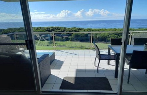 Tura Beach Apartment | 1/18 Surf Circle, Tura Beach