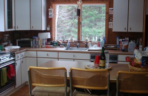West Dover House | 1-2 Family Perfection: Location + Views + Ammenities = Value