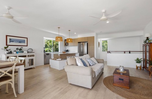 Peregian Beach Apartment | 1/5 Petrel Street Peregian Beach QLD 4573