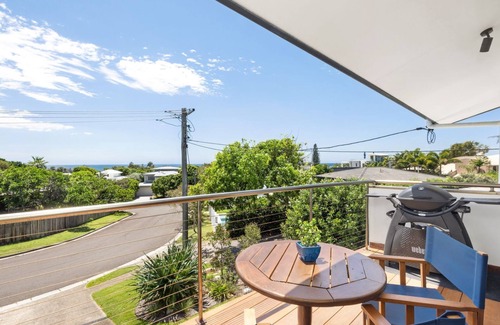Peregian Beach Apartment | 1/5 Petrel Street Peregian Beach QLD 4573