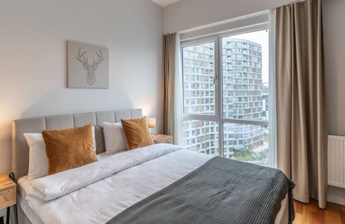 Kagithane Apartment | 1-Bdr Apt with View /Pool/GYM Near Airport Metro