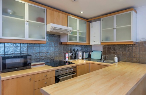 West Hill Apartment | 1-Bed Apartment - Wimbledon Park