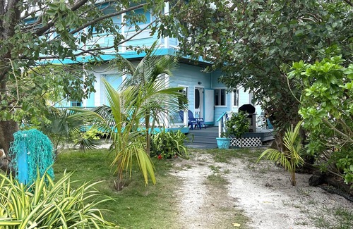 Treasure Cay Apartment | 1 Bed APT. by Beach, AUTO GENERATOR and WATER CISTERN