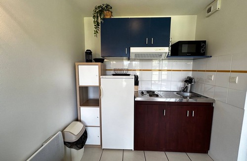 La Roche-Posay Apartment | 1-Bed Apt with Shared Pool and WIFI, 200m from Spa