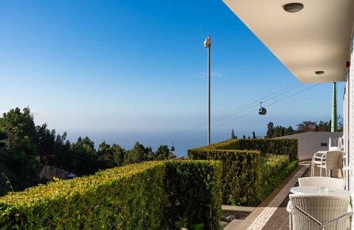 Monte Apartment | 1-bed Garden Apt 3 in character Babosas Village