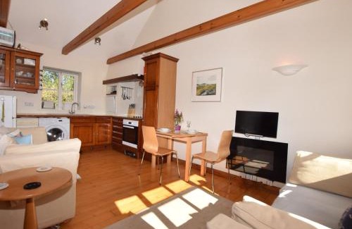 Great Snoring House | 1 Bed in Gt Snoring KT047