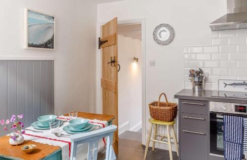 Polruan House | 1 Bed in Polruan 83945
