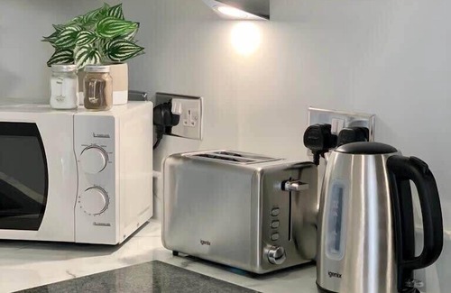 Leeds Apartment | 1 Bed Modern Apartment in a Converted Mill