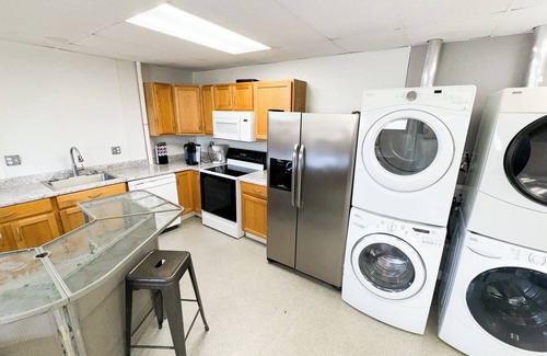 Anchor Bay Harbor Apartment | 1 bedroom, 1 bath, Ranch Style Unit, Ground Floor, Sleeps 4, Boat Launch