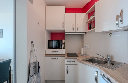 Les Sables d'Olonne Apartment | 1-bedroom apartment with sea-facing balcony