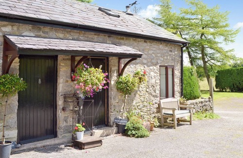Nercwys Cottage | 1 bedroom accommodation in Nercwys near Mold