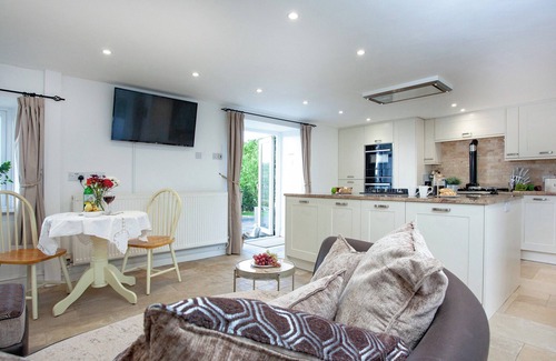 Clearbrook Cottage | 1 bedroom accommodation in Cadover Bridge