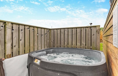Gwbert Cottage | 1 bedroom accommodation in Gwbert on Sea