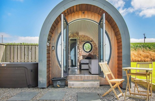Gwbert Cottage | 1 bedroom accommodation in Gwbert on Sea