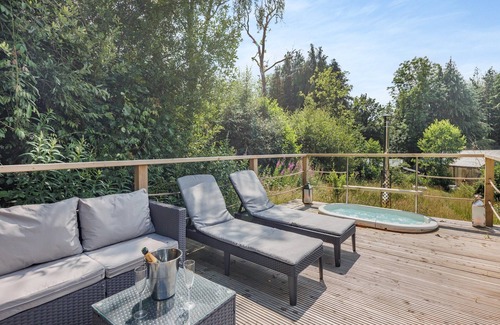 Llanbrynmair Cottage | 1 bedroom accommodation in Llanbrynmair, near Machynlleth