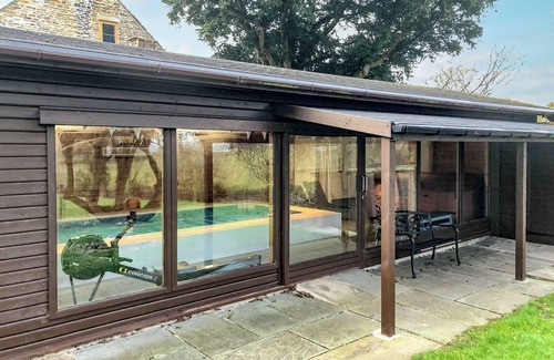 Cutthorpe Cottage | 1 bedroom accommodation in Cutthorpe, near Chesterfield