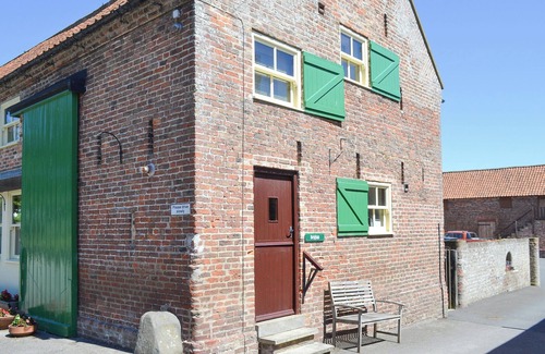 Sewerby Cottage | 1 bedroom accommodation in Sewerby, near Bridlington
