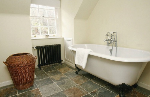 Kirkmichael Cottage | 1 bedroom accommodation in Dalmellington, near Ayr