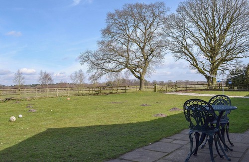 Tatton Park Cottage | 1 bedroom accommodation in Lower Withington, near Knutsford