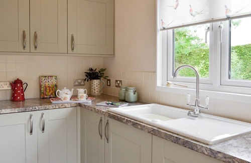 Cowbeech Cottage | 1 bedroom accommodation in Cowbeech, near Hailsham