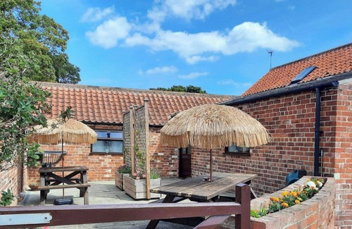 Alford House | 1 bedroom accommodation in Mumby, near Anderby Creek