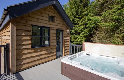 Annan Cabin | 1 bedroom accommodation in Annan
