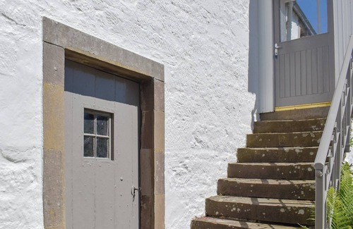 Forfar Cottage | 1 bedroom accommodation in Pitscandly, near Forfar