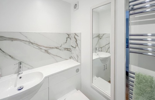 Hove Cottage | 1 bedroom accommodation in Hove, near Brighton