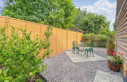 Mersham Cottage | 1 bedroom accommodation in Mersham, near Ashford