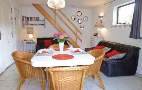 Ectot-lʼAuber House | 1 Bedroom Amazing Home In Ectot L'auber